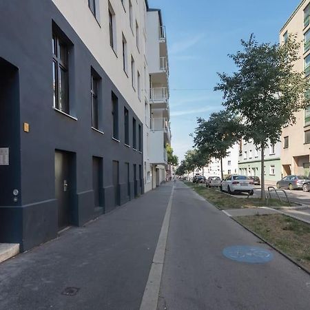 Апартаменты Grosse Terrasse, Klimaanlage Und U-Bahn Naehe Вена Экстерьер фото