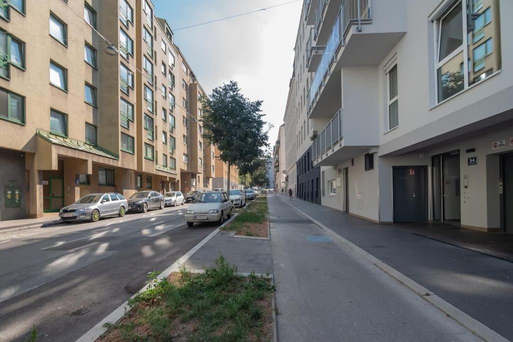 Апартаменты Grosse Terrasse, Klimaanlage Und U-Bahn Naehe Вена Экстерьер фото
