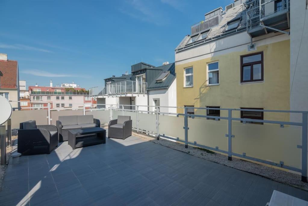 Апартаменты Grosse Terrasse, Klimaanlage Und U-Bahn Naehe Вена Экстерьер фото